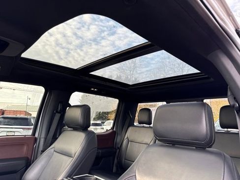 Used 2022 Ford F150 Lariat w/ Equipment Group 502A High image 25