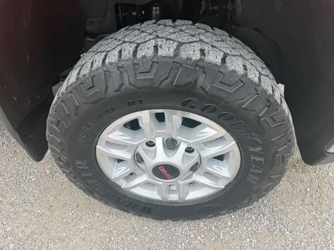 Used 2012 GMC Sierra 2500 W/T w/ Snow Plow Prep Package image 12