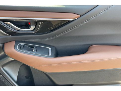 Used 2022 Subaru Outback Touring w/ Popular Package #2 image 20