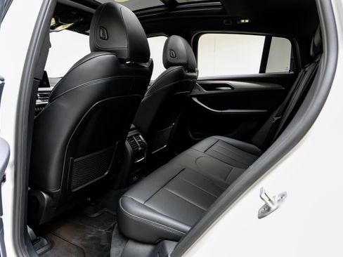 Used 2025 BMW X4 xDrive30i image 40