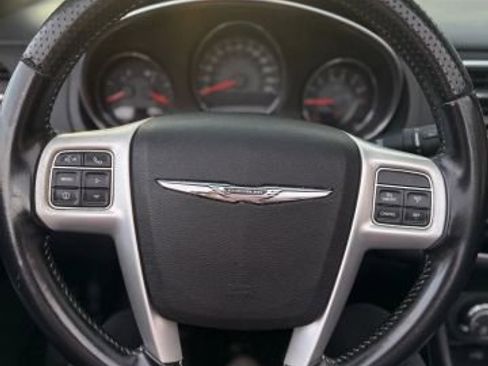 Used 2011 Chrysler 200 S image 10