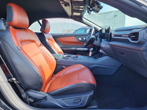 Used 2024 Ford Mustang Premium image 13