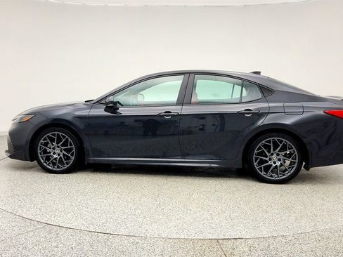 Used 2025 Toyota Camry XSE image 8