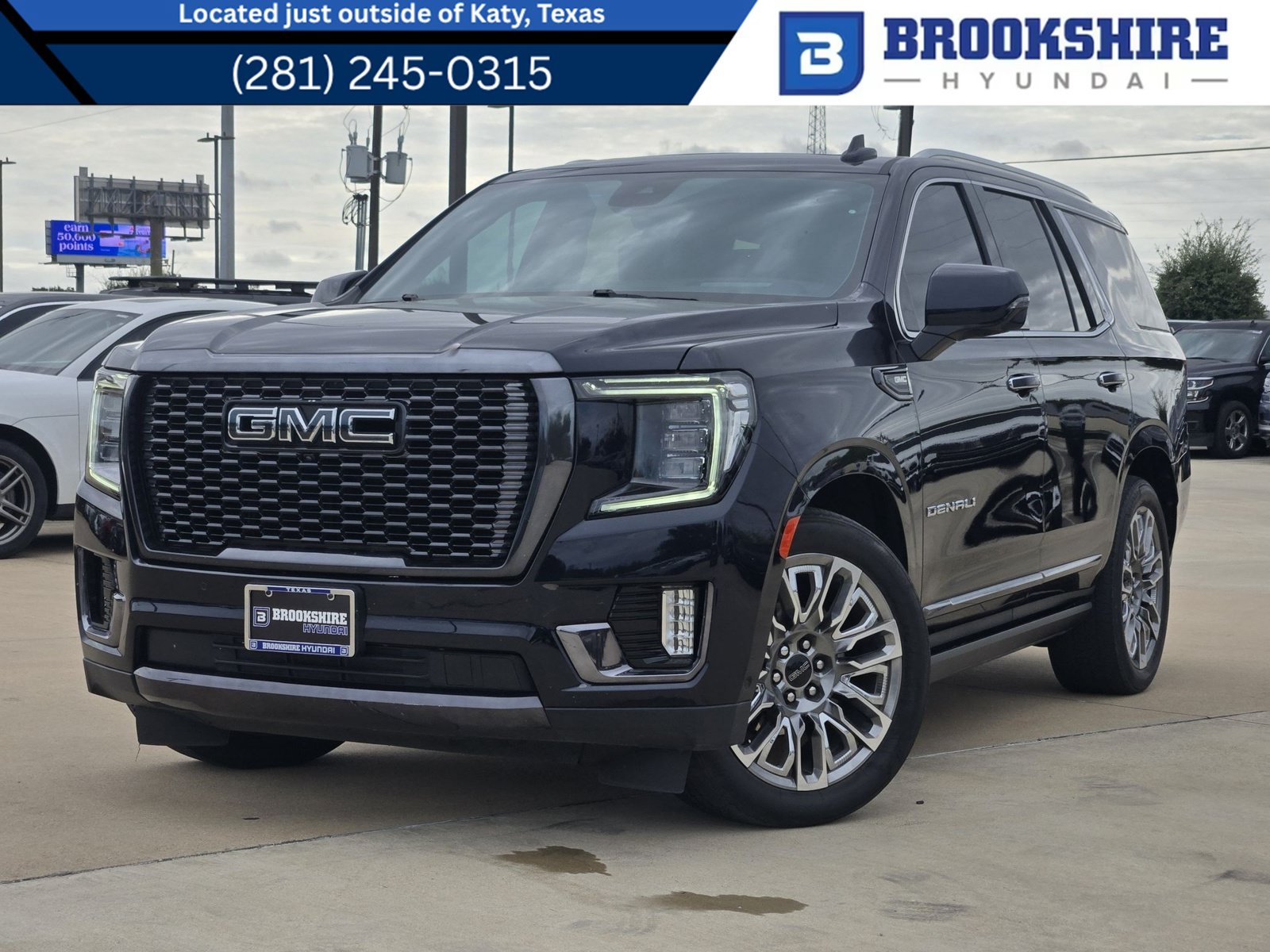 Used 2023 GMC Yukon Denali Ultimate AWD/4WD image 1