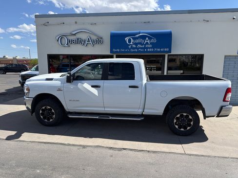 Used 2024 RAM 2500 Big Horn w/ Off Road Package AWD/4WD image 1
