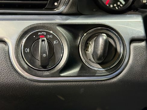 Used 2012 Porsche 911 Carrera image 31