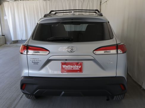 Used 2023 Toyota Corolla Cross LE w/ Moonroof Package AWD/4WD image 26
