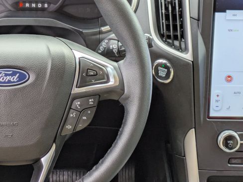 Used 2021 Ford Edge SEL w/ Convenience Package image 22