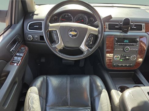 Used 2011 Chevrolet Tahoe LT w/ Luxury Package image 14
