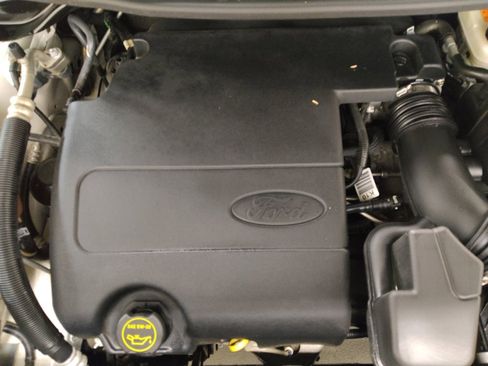 Used 2017 Ford Explorer XLT w/ Equipment Group 202A image 30