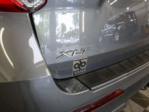 Used 2023 Ford Explorer XLT w/ Equipment Group 202A AWD/4WD image 9
