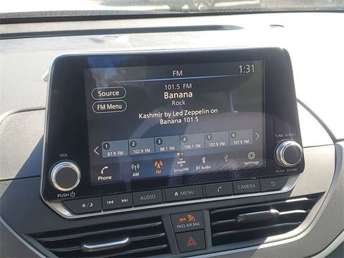 New 2025 Nissan Altima 2.5 SR image 14