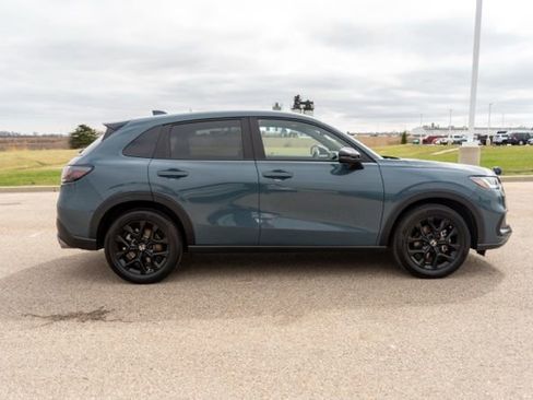 Used 2024 Honda HR-V Sport image 8