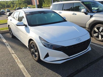 Used 2022 Hyundai Elantra SEL