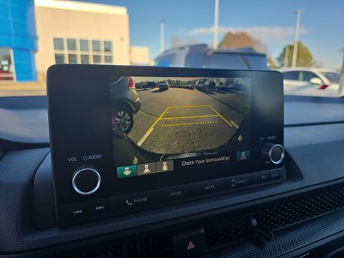 Used 2023 Honda CR-V Sport image 22