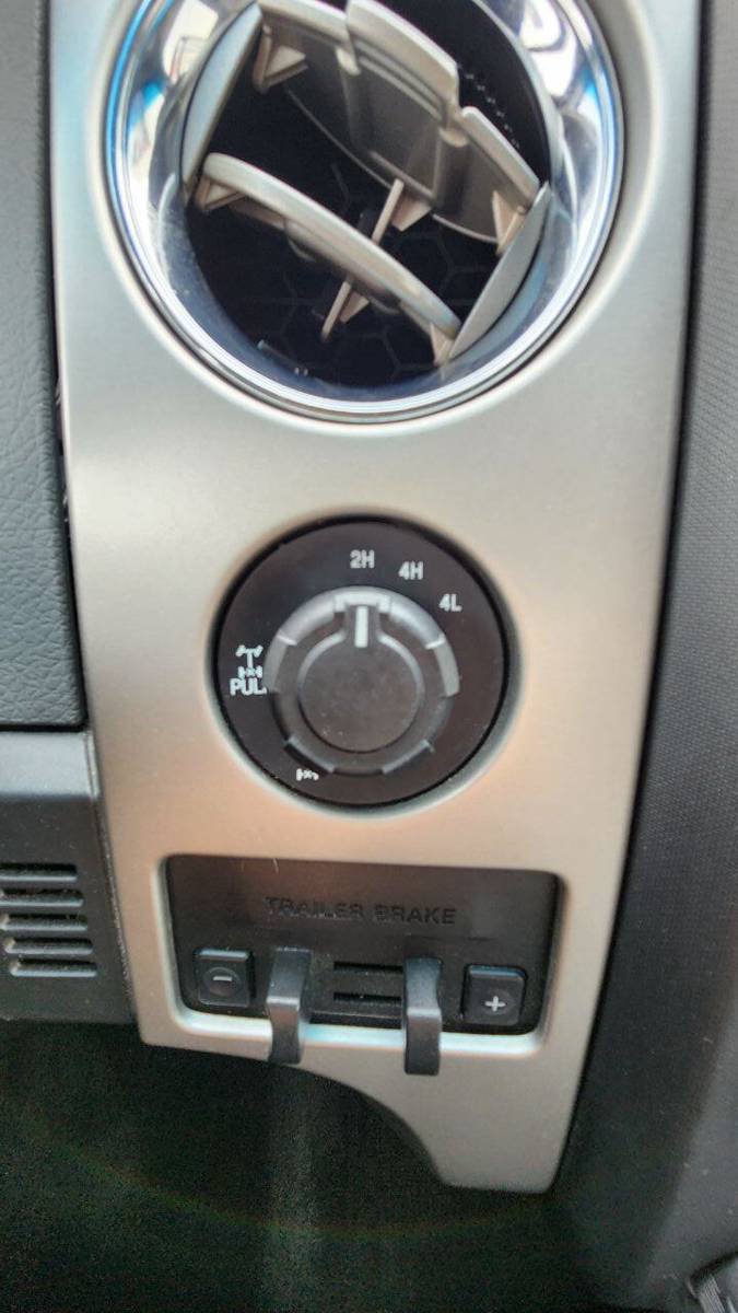 Used 2013 Ford F150 XLT w/ Luxury Equipment Group AWD/4WD image 13