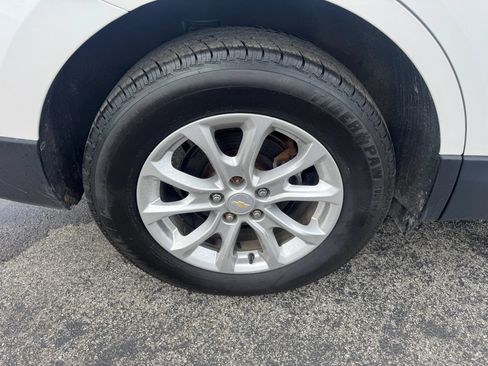 Used 2018 Chevrolet Equinox LT AWD/4WD image 27