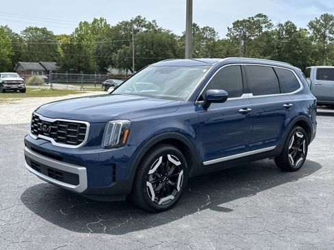 Used 2023 Kia Telluride S AWD/4WD image 9