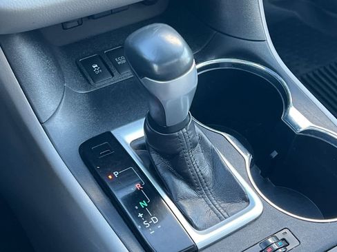 Used 2019 Toyota Highlander Limited image 25