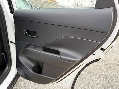 New 2026 Hyundai Kona SE image 16