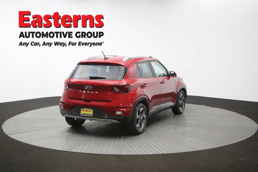 Used 2023 Hyundai Venue Limited FWD image 41
