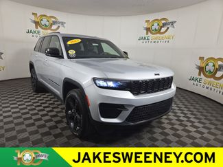Used 2023 Jeep Grand Cherokee Altitude video 1