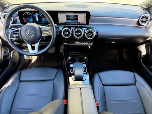 Used 2020 Mercedes-Benz CLA 250 4MATIC image 39
