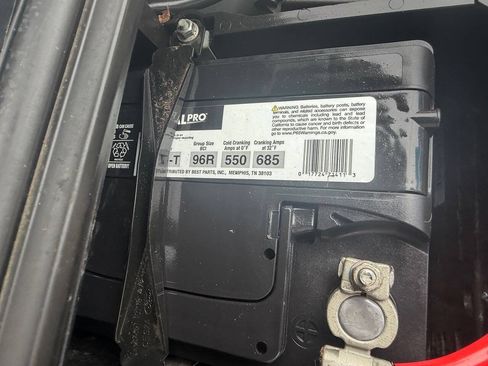 Used 2013 Ford Focus Titanium FWD image 26