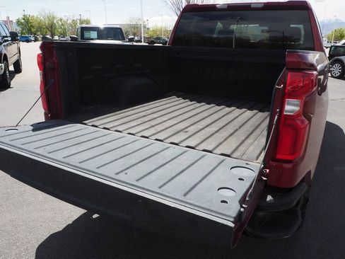 Used 2019 Chevrolet Silverado 1500 Custom Trail Boss w/ Custom Convenience Package AWD/4WD image 18