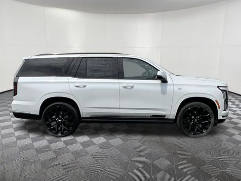 Used 2025 Cadillac Escalade Sport Platinum AWD/4WD image 7