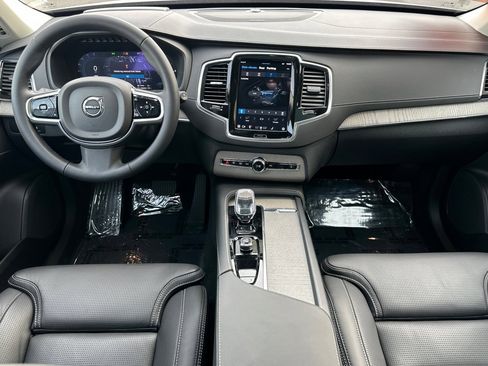 Certified 2025 Volvo XC90 T8 Ultra w/ Protection Package Premier image 14