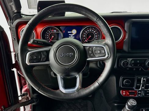 Used 2021 Jeep Gladiator Rubicon AWD/4WD image 11