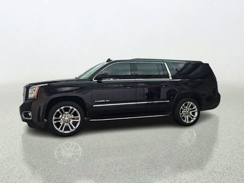 Used 2018 GMC Yukon XL SLT w/ Premium Edition RWD image 3
