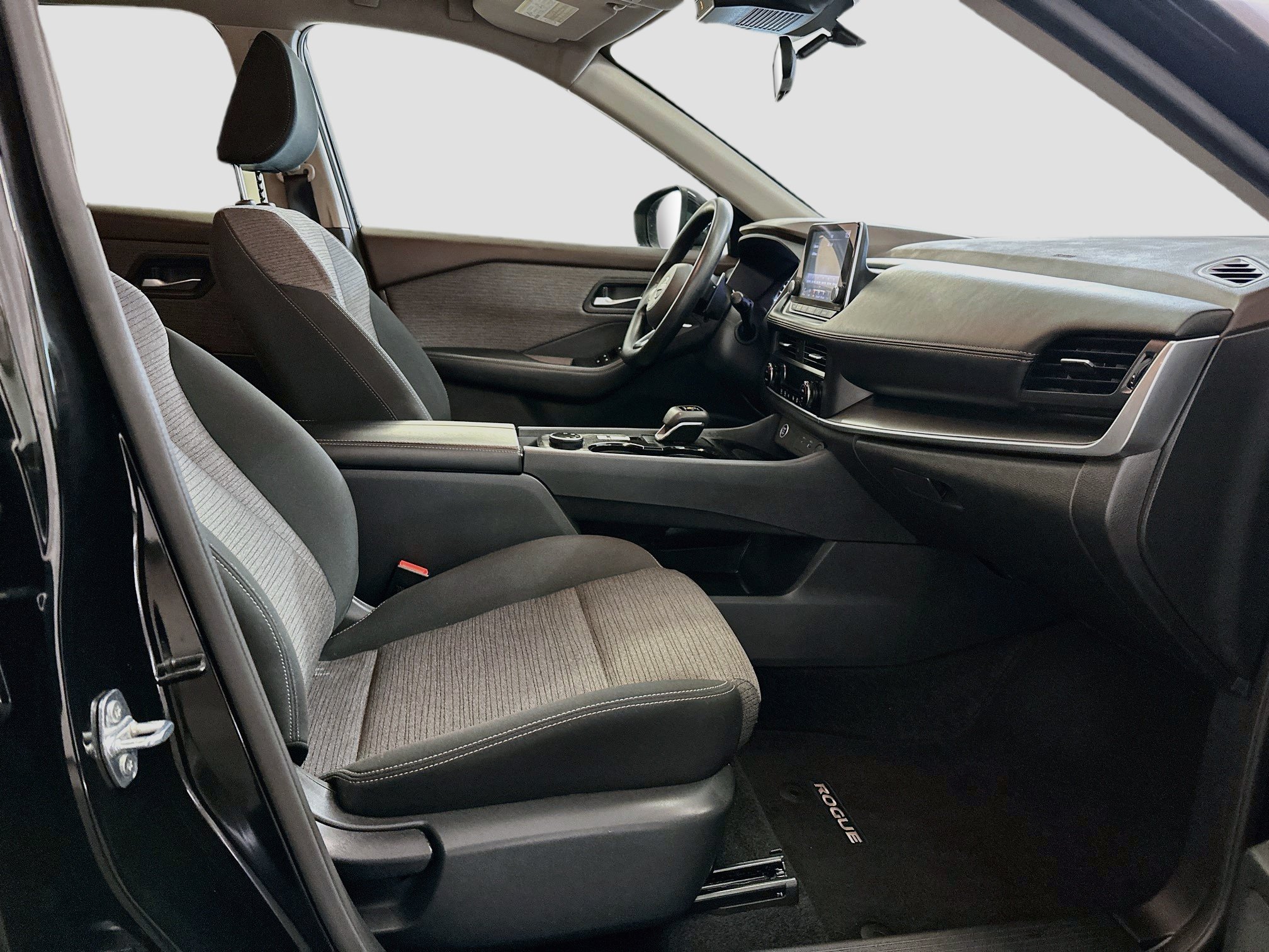Used 2023 Nissan Rogue SV AWD/4WD image 31