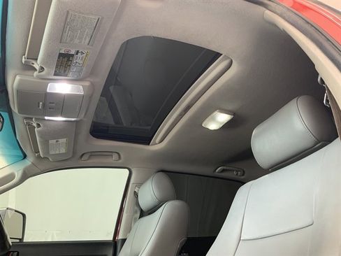 Used 2011 Toyota Tundra Limited w/ Memory Pkg AWD/4WD image 33