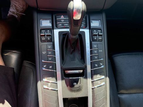 Used 2015 Porsche Macan S AWD/4WD image 35