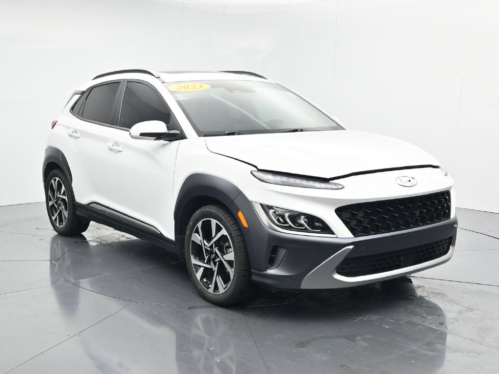 Used 2023 Hyundai Kona Limited FWD image 2