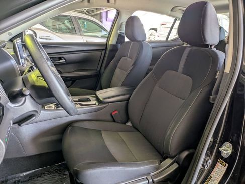 Used 2025 Nissan Sentra SV FWD image 23