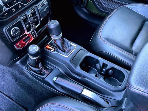 Used 2021 Jeep Gladiator Rubicon image 16