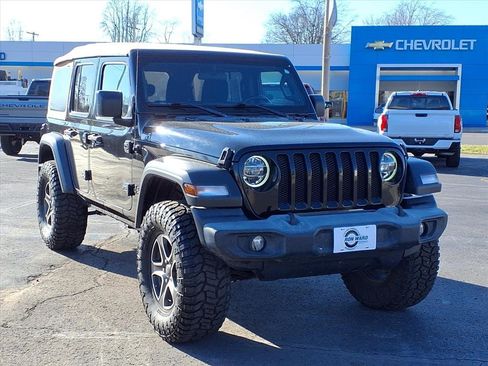 Used 2020 Jeep Wrangler Unlimited Sport image 5