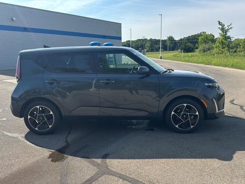 Used 2025 Kia Soul EX FWD image 6