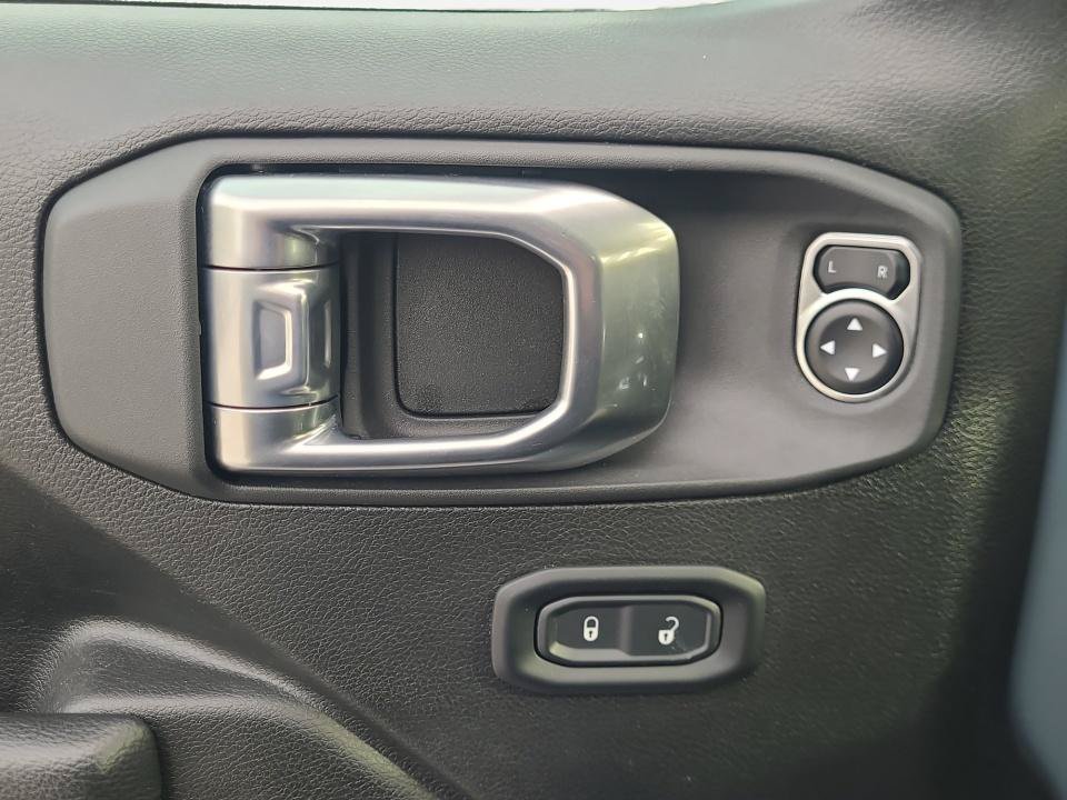 Used 2026 Jeep Gladiator Mojave AWD/4WD image 35