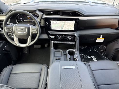 New 2025 GMC Sierra 2500 Denali w/ Denali Reserve Package image 28