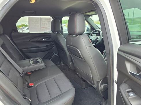 Used 2022 Chevrolet TrailBlazer RS w/ Technology Package FWD image 13