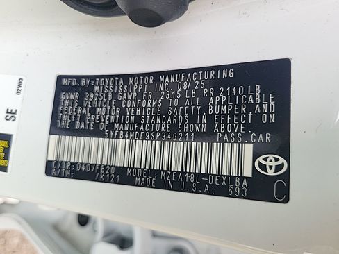 Used 2025 Toyota Corolla LE image 14