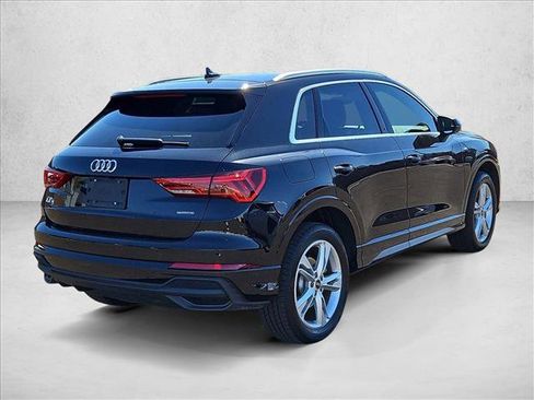 Certified 2024 Audi Q3 2.0T Premium Plus image 5