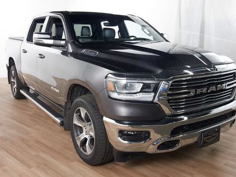 Used 2023 RAM 1500 Laramie AWD/4WD image 3