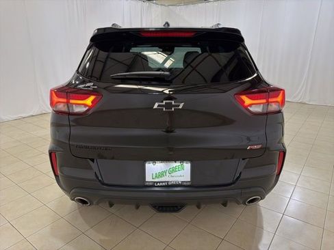 Used 2023 Chevrolet TrailBlazer RS w/ Sun and Liftgate Package image 4