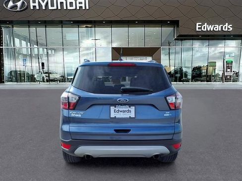 Used 2018 Ford Escape SE image 6