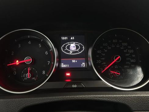Used 2017 Volkswagen GTI Sport FWD image 11